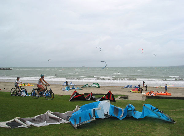 Кайт серфинг. Между тучами и морем гордо реет..., Takapuna Beach, Auckland, New Zealand