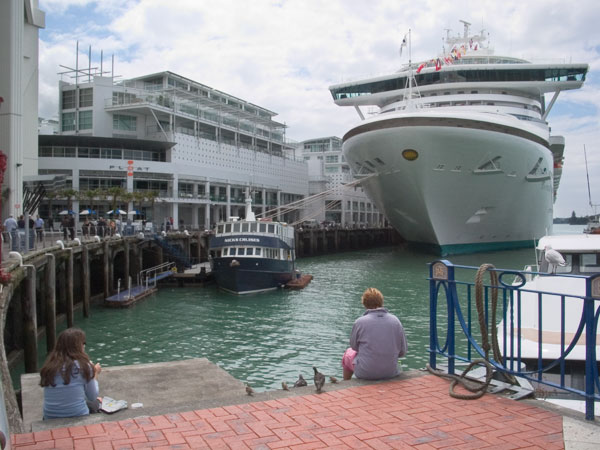 Принцесса в Окленде, Auckland's CBD waterfront